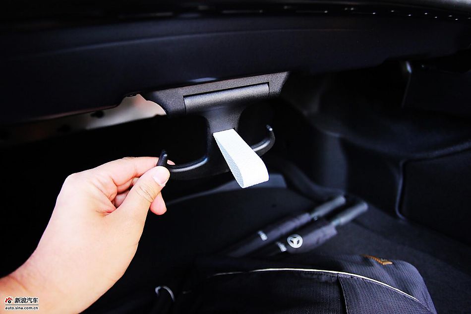 2010款奔驰E300L时尚型尊贵版