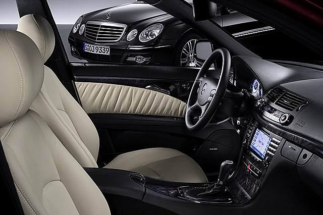 梅赛德斯-奔驰新E级轿车