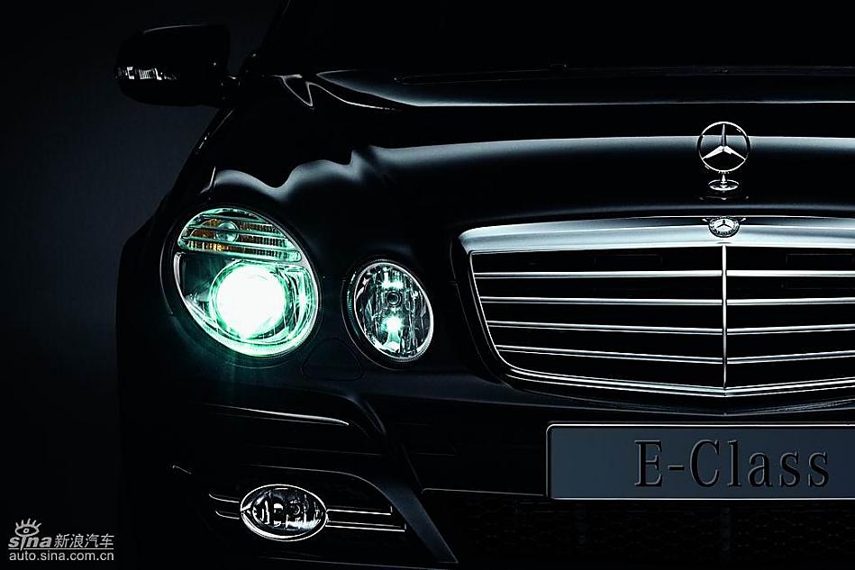 奔驰E230智能照明系统