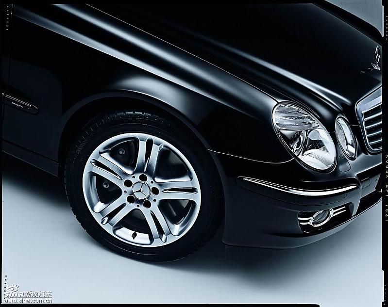 奔驰E230车轮