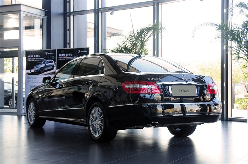 2013款奔驰E260L CGI优雅型