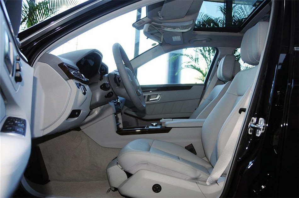 2013款奔驰E260L CGI优雅型