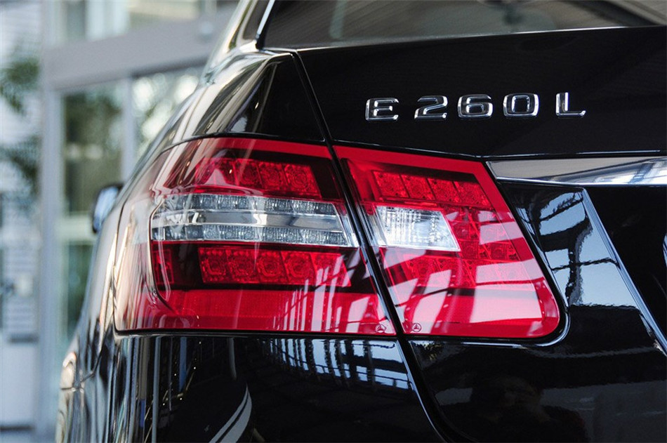 2013款奔驰E260L CGI优雅型