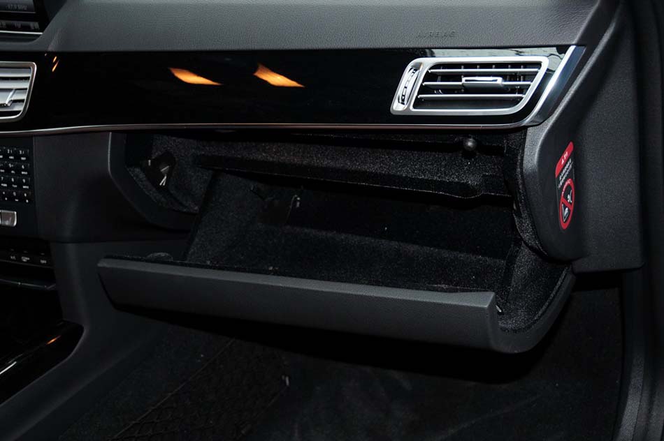 2014款 E260L AT 运动型 内饰