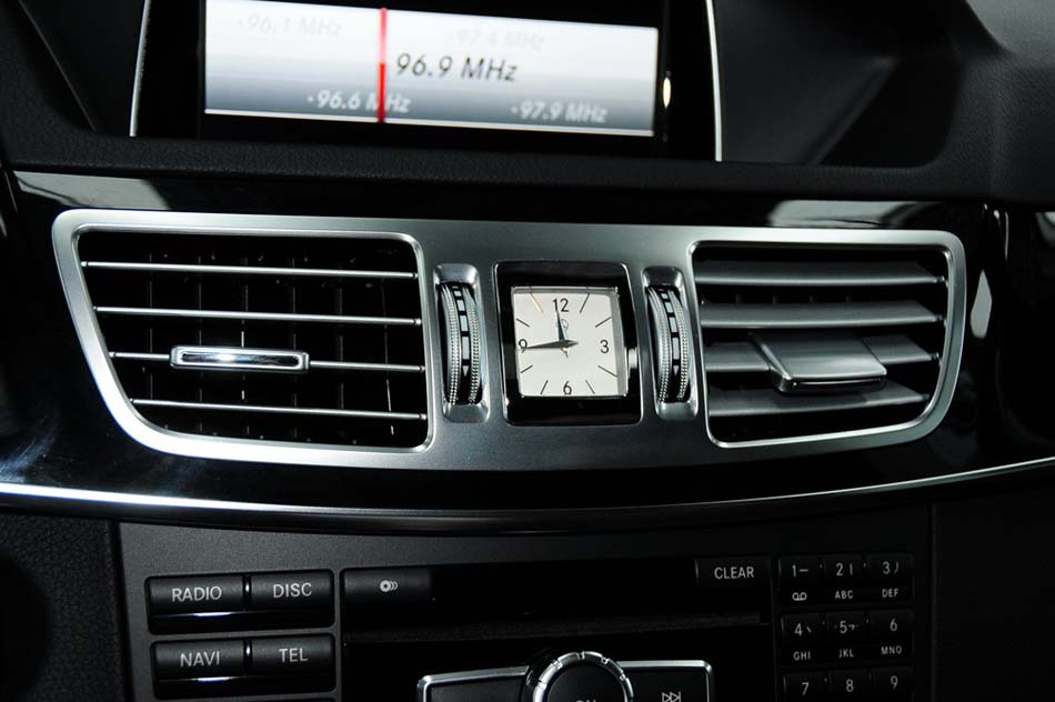 2014款 E260L AT 运动型 内饰