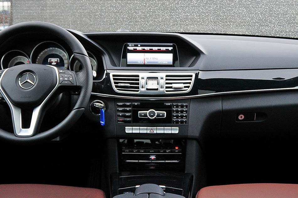 2014款 E260L AT 运动型 内饰