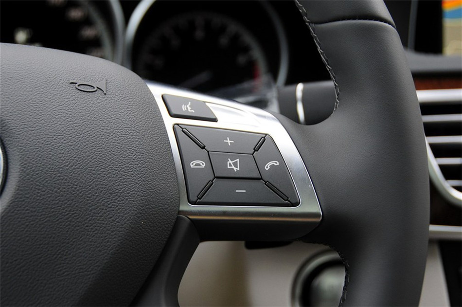 2015款 E 320 L 豪华型 4MATIC 内饰