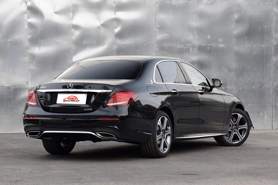 2019款 E 300 L 运动豪华型 外观
