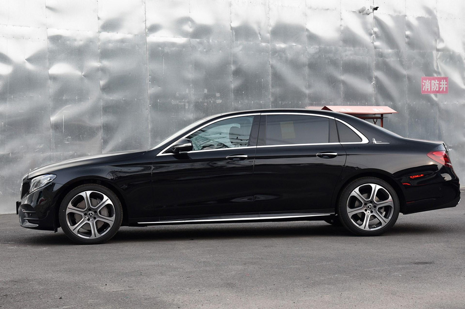 2019款 E 300 L 运动豪华型 外观
