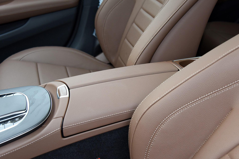 2019 E 300 L ˶ οռ