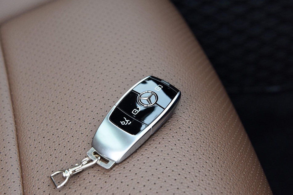 2019款 E 300 L 运动豪华型 细节