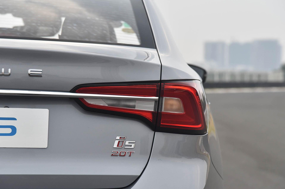 2019款 20T 自动智联网超能智尊版 细节