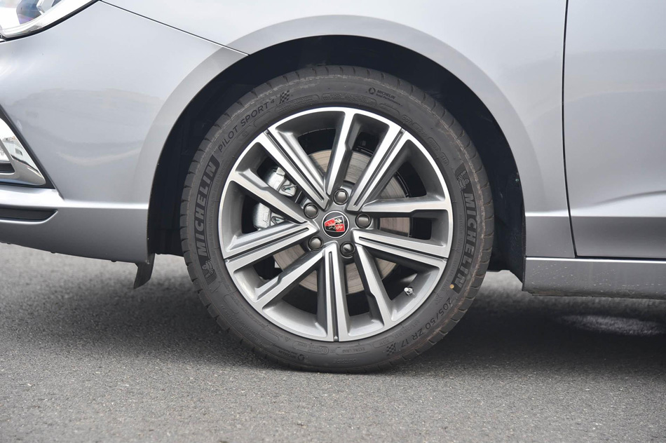 2019款 20T 自动智联网超能智尊版 细节