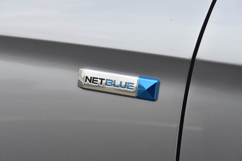 2019款 20T 自动智联网超能智尊版 细节