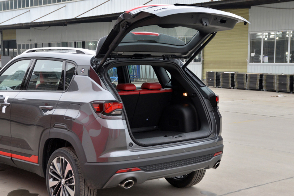 2021款 蓝鲸NE 1.4T DCT尊贵型 座椅空间