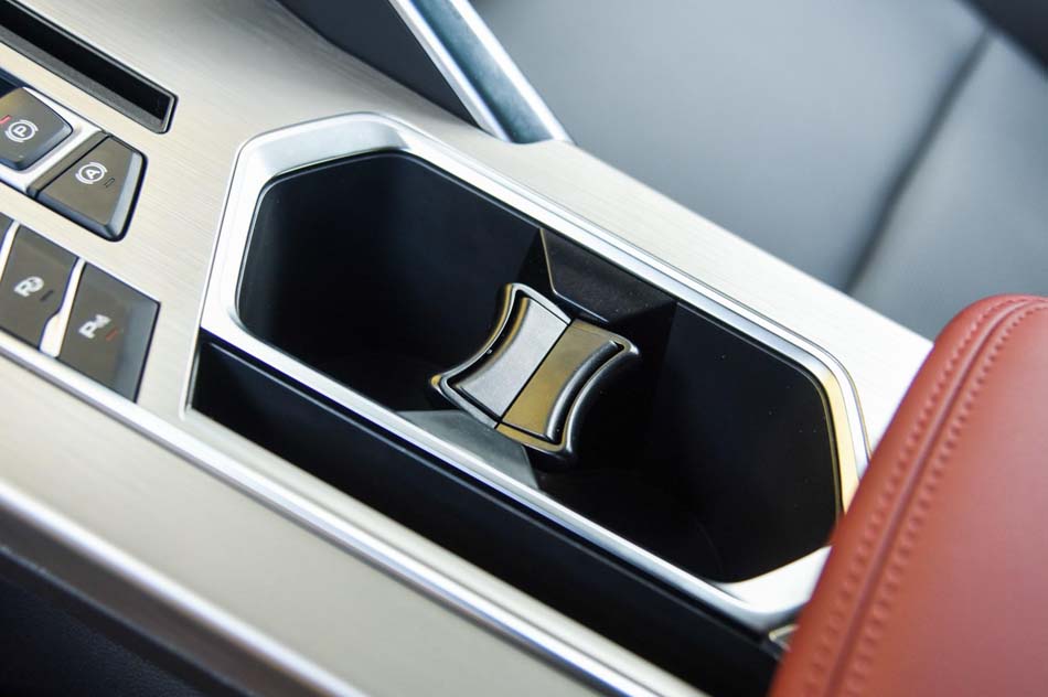 2019款 运动款 260T DCT Battle 内饰