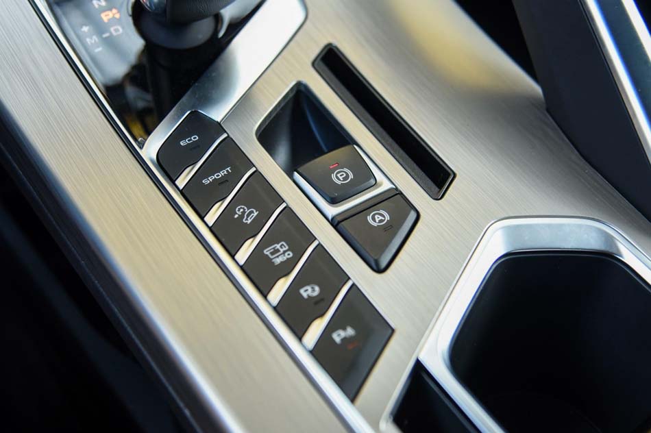 2019款 运动款 260T DCT Battle 内饰