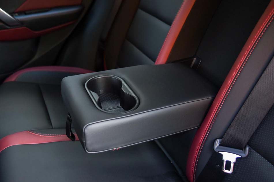 2019款 运动款 260T DCT Battle 座椅空间