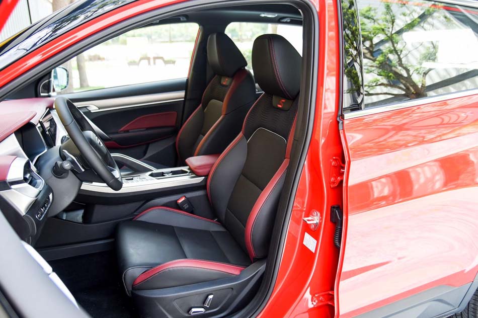 2019款 运动款 260T DCT Battle 座椅空间
