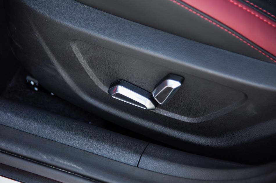 2019款 运动款 260T DCT Battle 座椅空间