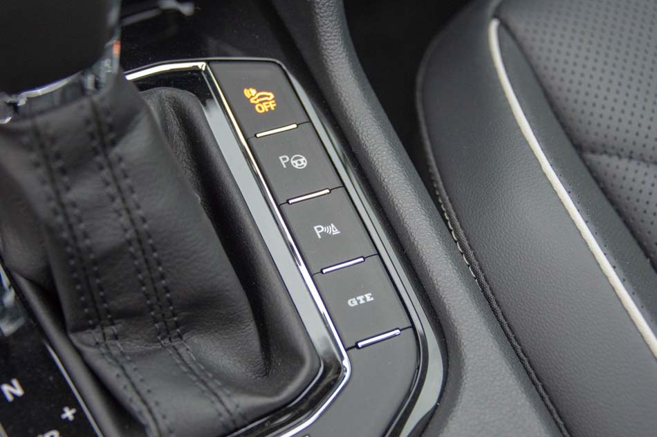 2019款 430PHEV 混动旗舰版 内饰