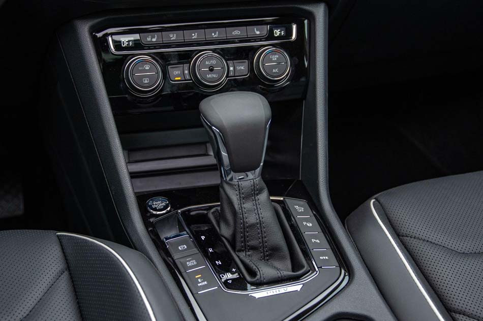 2019款 430PHEV 混动旗舰版 内饰