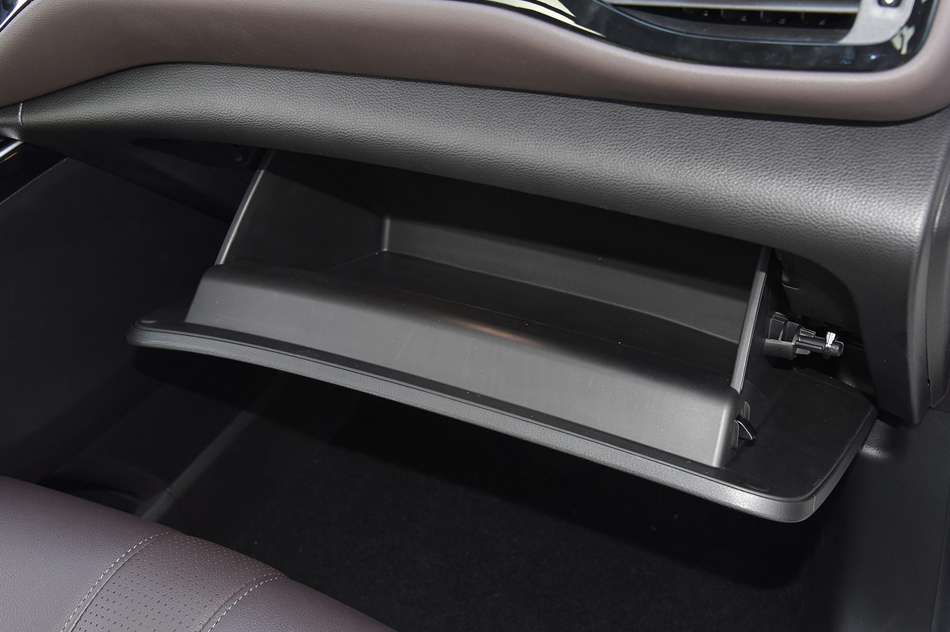 2019款 270T 自动尊享版 7座 内饰