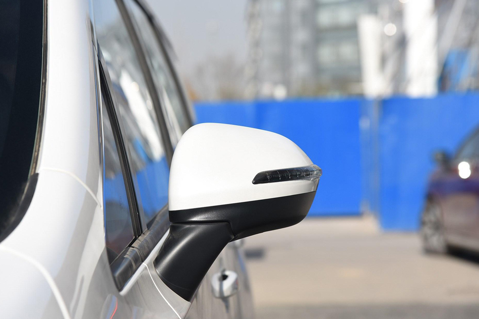 2019款 270T 自动尊享版 7座 细节