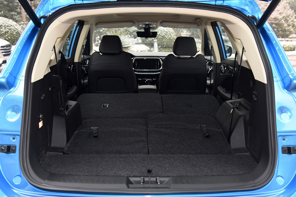 2019款 1.6T DCT尊享型 7座 座椅空间