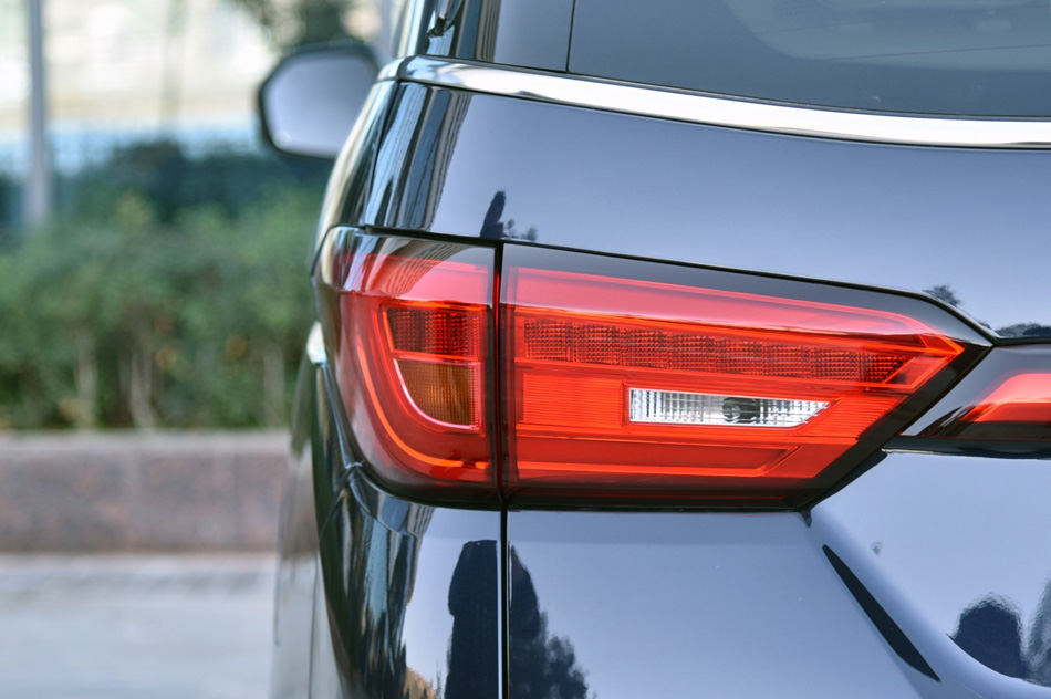 2019款 1.5T 手动旗舰型 细节