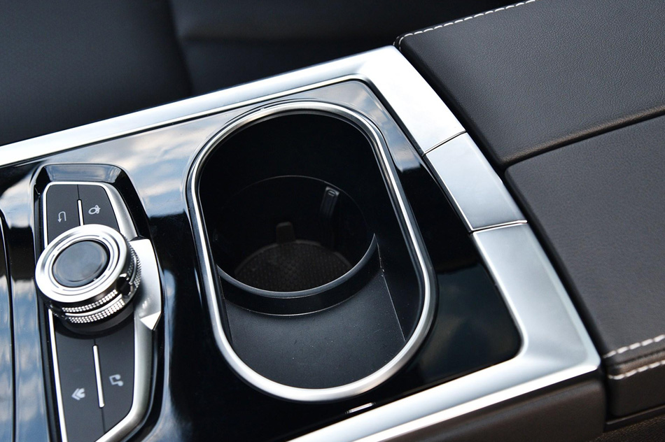 2019款 EcoBoost 145 CVT 48V尊领型PLUS 内饰