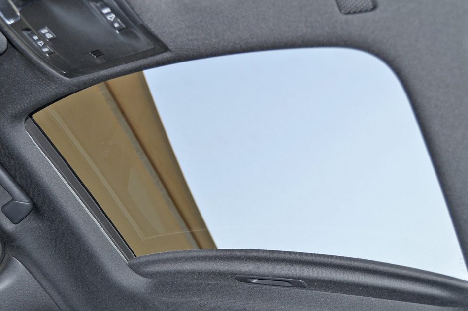 2019款 260h 探·趣版 国VI 座椅空间