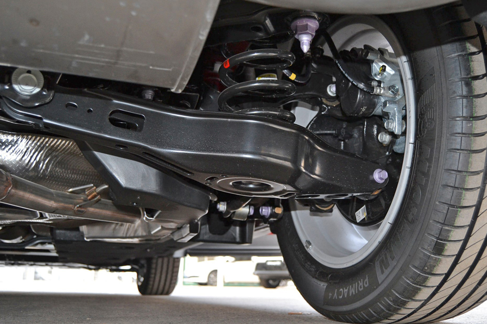 2019款 260h 探·趣版 国VI 引擎底盘