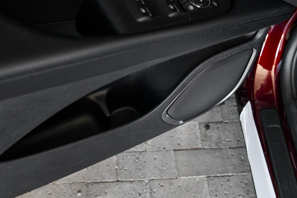 2019款 2.7T 四驱尊耀版 国VI 座椅空间