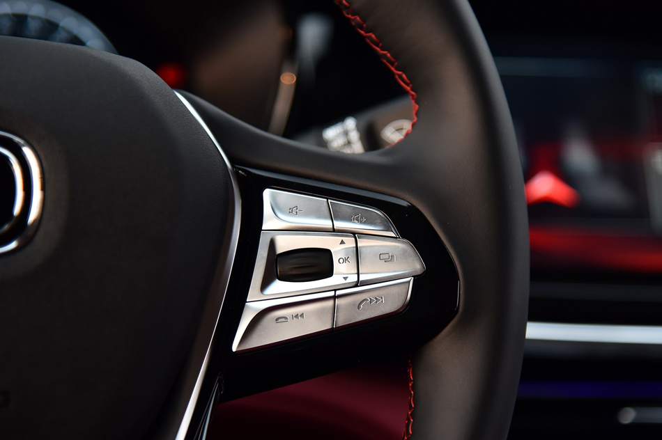 2019款 2.0T 智版 内饰