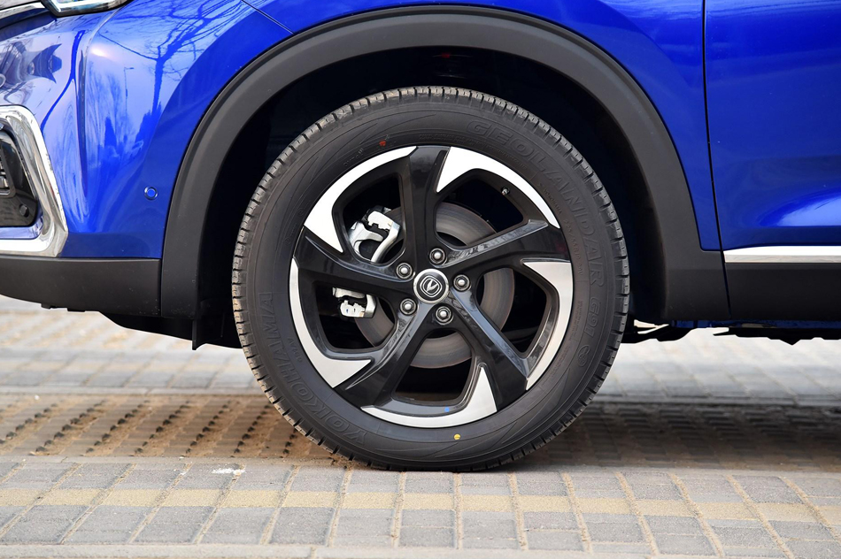 2019款 2.0T 智版 细节