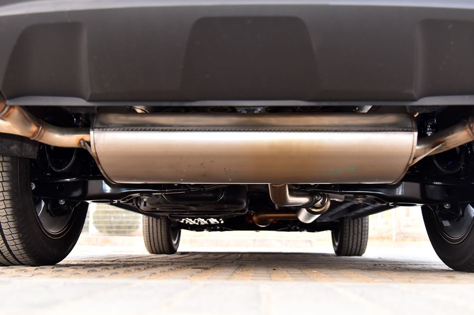 2019款 2.0T 智版 引擎底盘