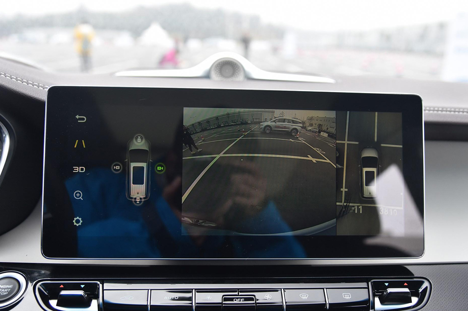 2019款 1.5TD MHEV DCT臻享型 内饰