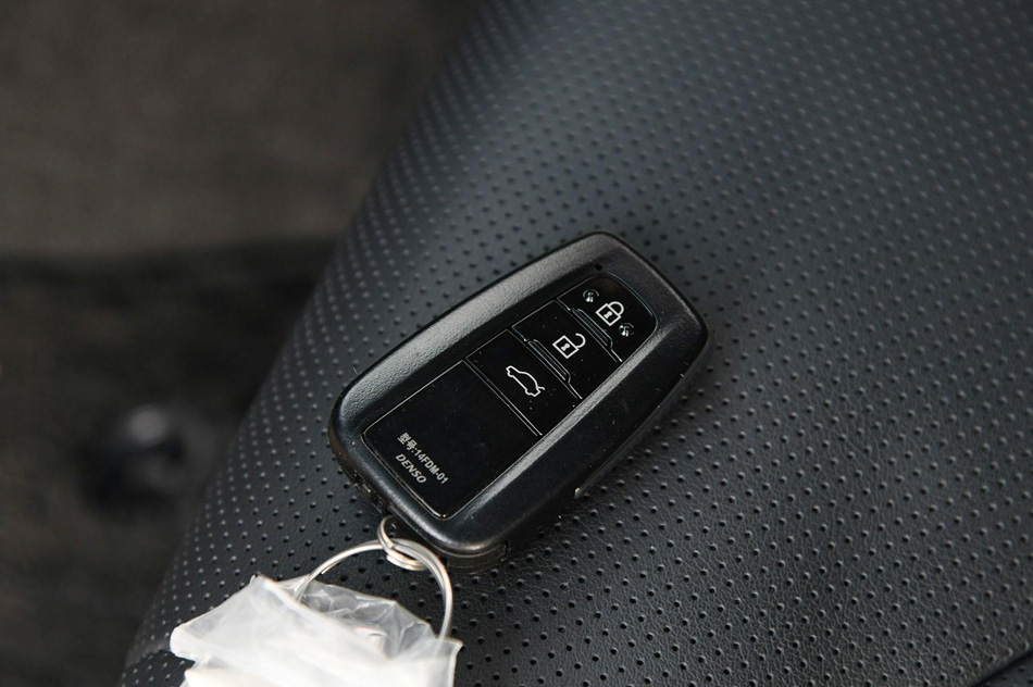 2019 ˫ 2.5L Limited콢 V ϸ