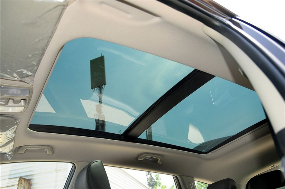 新佳乐 2013款 2.0L AT 5座舒适版 内饰