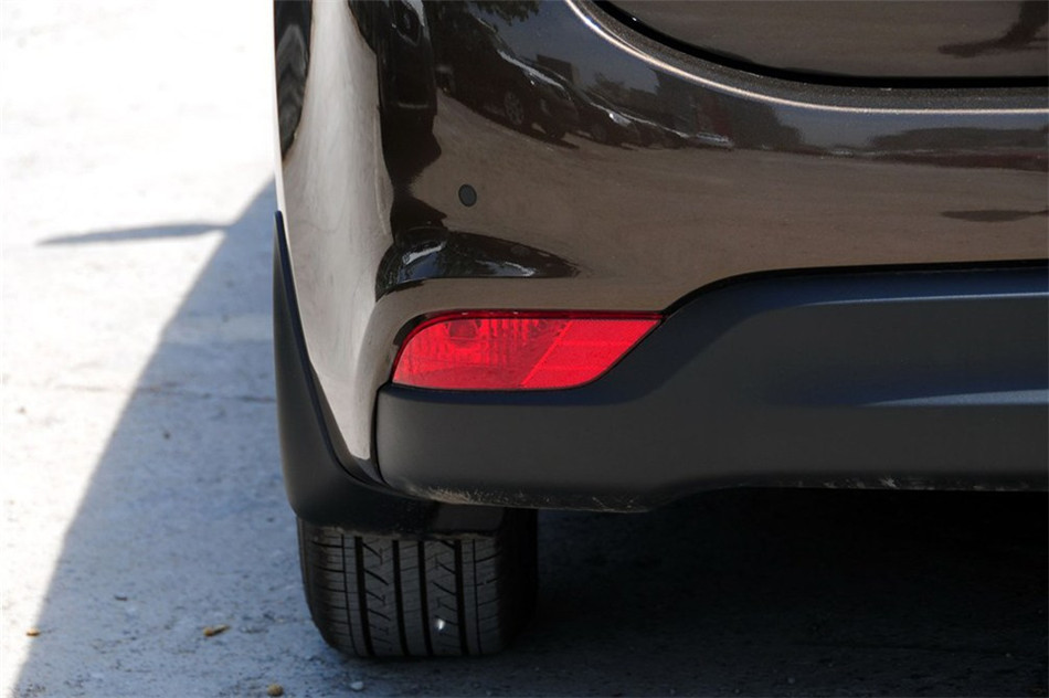 新佳乐 2013款 2.0L AT 5座舒适版 细节