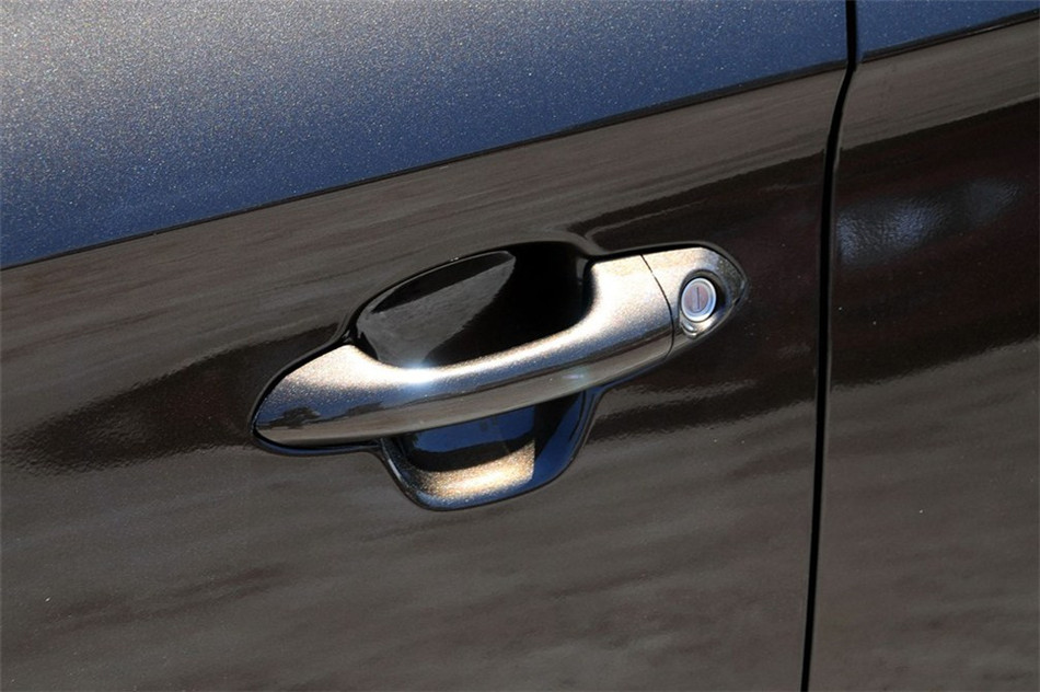 新佳乐 2013款 2.0L AT 5座舒适版 细节