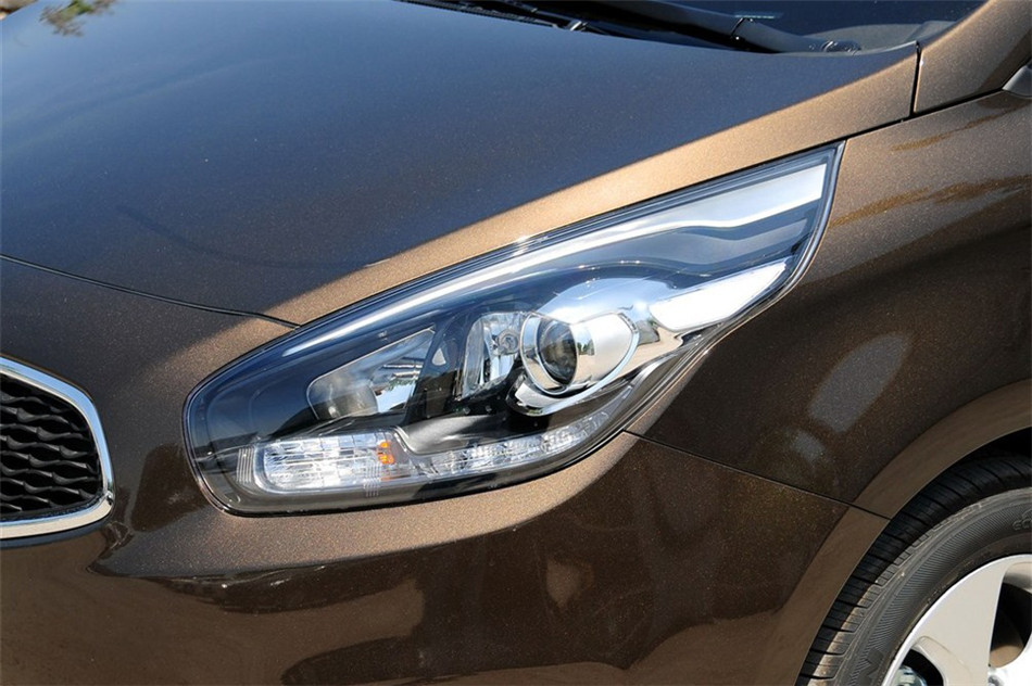 新佳乐 2013款 2.0L AT 5座舒适版 细节