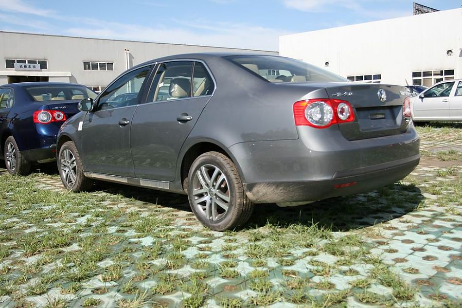 速腾2.0手动舒适型外观图