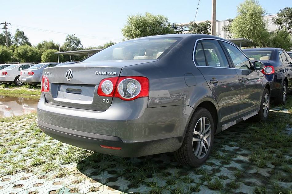 速腾2.0手动舒适型外观图