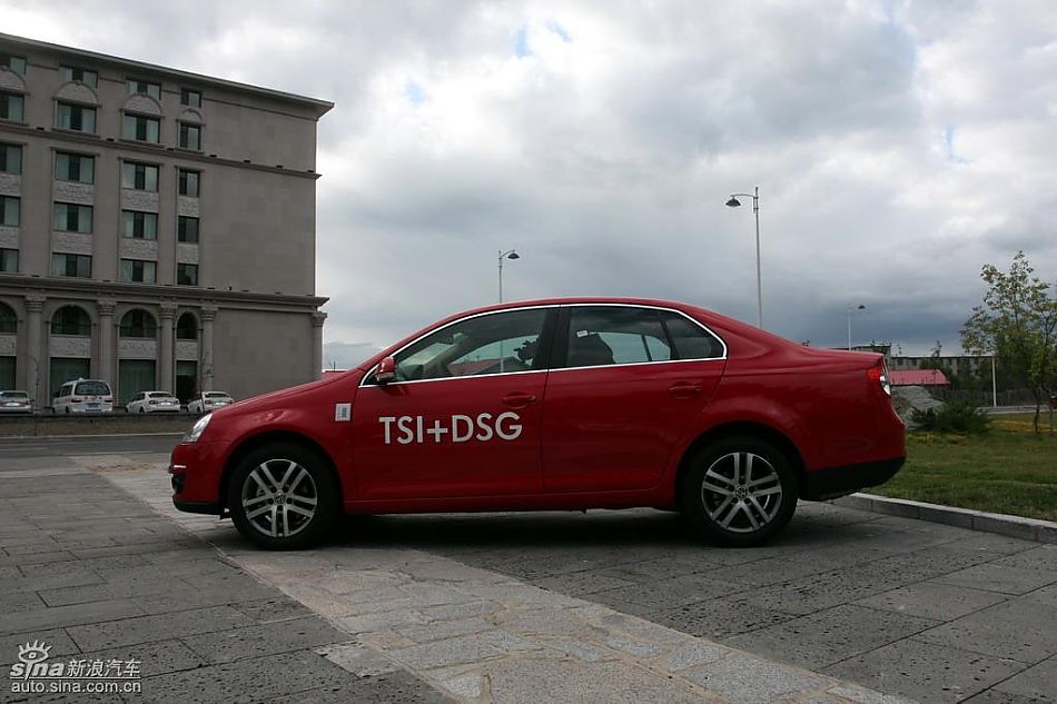 速腾1.4TSI+DSG外观实拍图