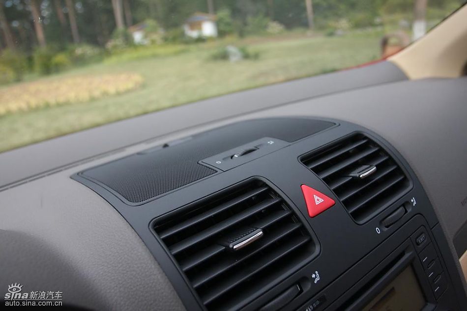 速腾1.4TSI+DSG内饰实拍图