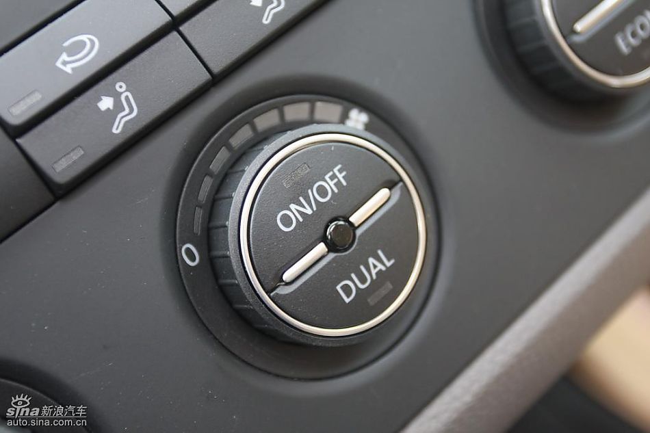 速腾1.4TSI+DSG内饰实拍图