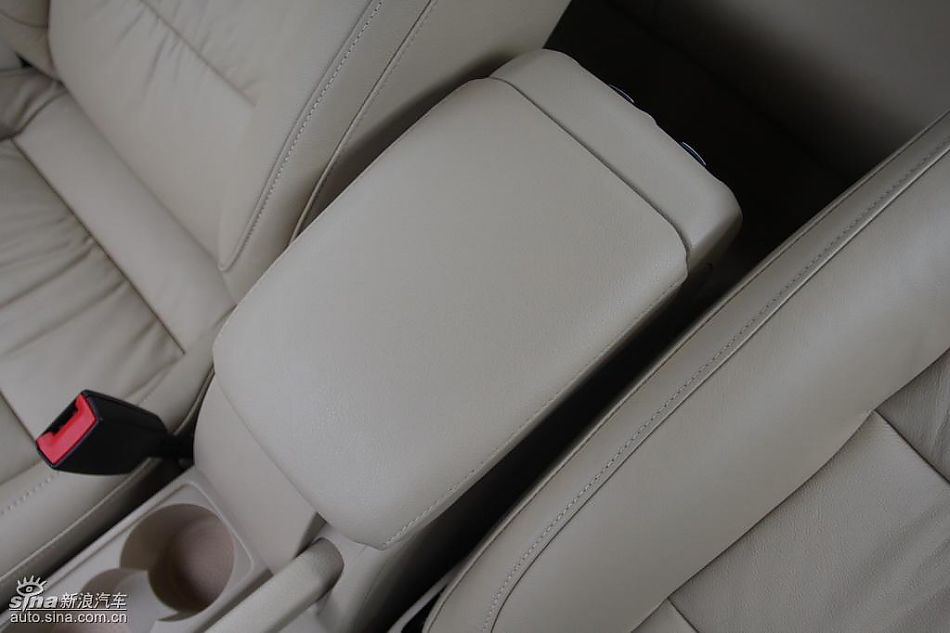 速腾1.4TSI+DSG内饰实拍图