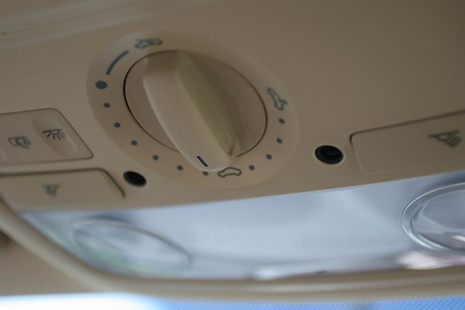 速腾2.0手动舒适型内饰图